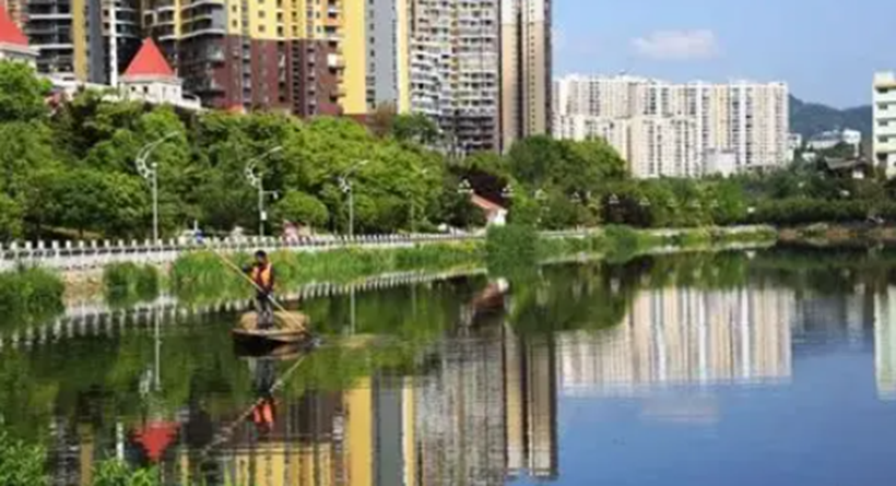 上海國(guó)際環(huán)保展|畢節(jié)市組織環(huán)保設(shè)施“科普集結(jié)” 公園變身“環(huán)保課堂”